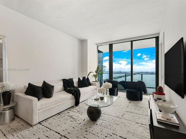 480 NE 31st St 4002, Miami FL 33137