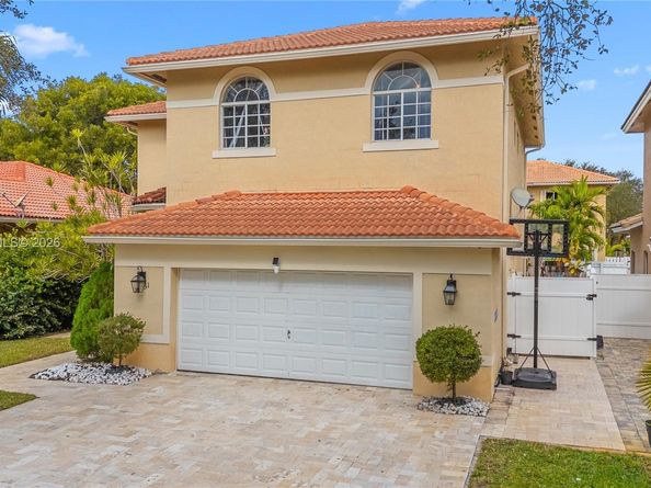 14051 SW 32nd St, Miramar FL 33027