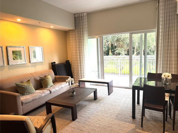 5300 NW 87th Ave 1507, Doral FL 33178