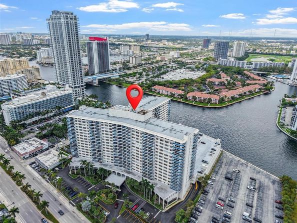 3800 S Ocean Dr 301, Hollywood FL 33019