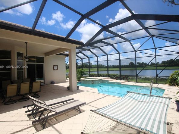 7635 Ironhorse Blvd, West Palm Beach FL 33412