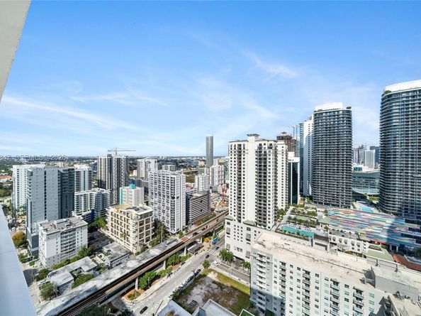 1111 SW 1st Ave 3422N, Miami FL 33130