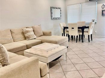 800 SW 11th Ave