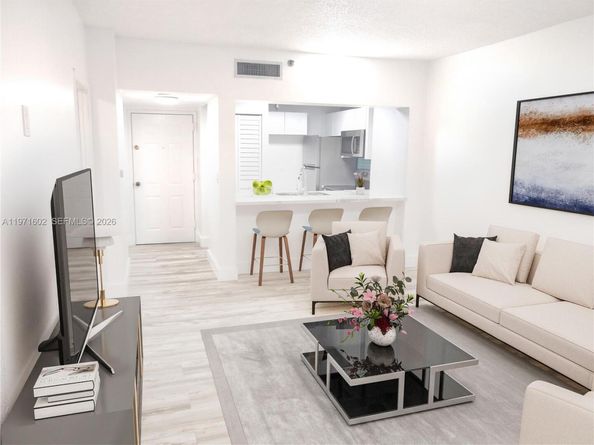 540 Brickell Key Dr 414, Miami FL 33131