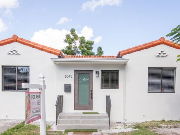 3045 SW 21st St, Miami FL 33145