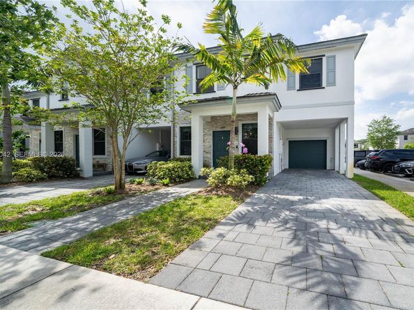 1540 SW 28th St, Fort Lauderdale FL 33315