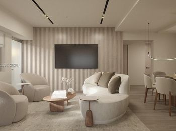250 Collins Ave