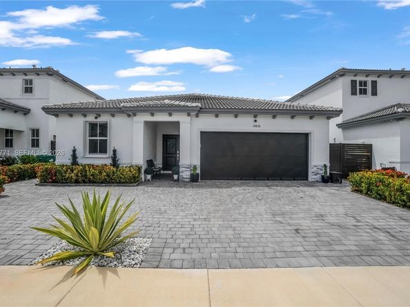 14836 SW 162nd St, Miami FL 33187