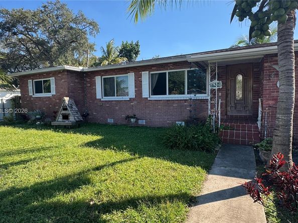 630 NE 165th St, Miami FL 33162