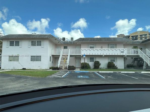 7340 SW 82nd St C203, Miami FL 33143