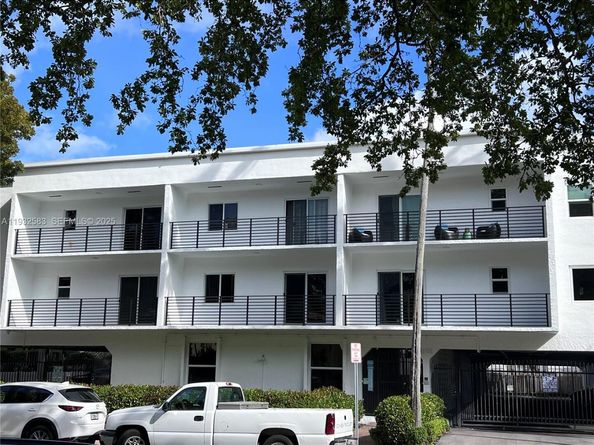 1033 Lenox Ave 309, Miami Beach FL 33139