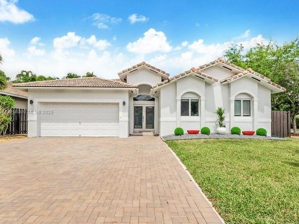 16013 SW 148th Ter, Miami FL 33196