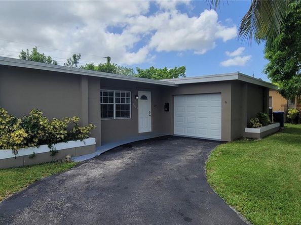 7160 NW 25 Ct, Sunrise FL 33313