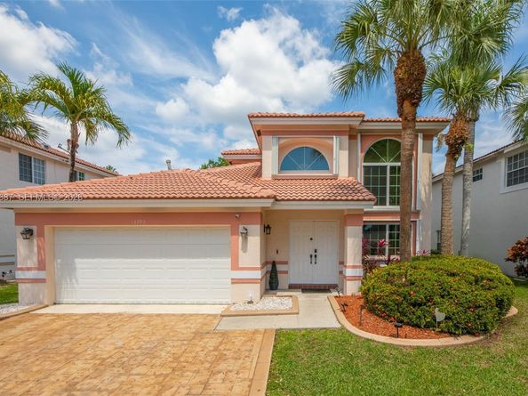 13393 NW 7th St, Plantation FL 33325