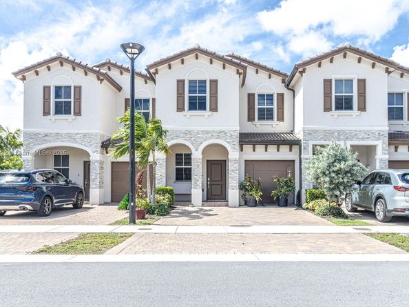 12509 NW 23rd Pl, Miami FL 33167