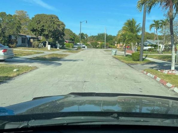 691 NW 20th Ct, Pompano Beach FL 33060