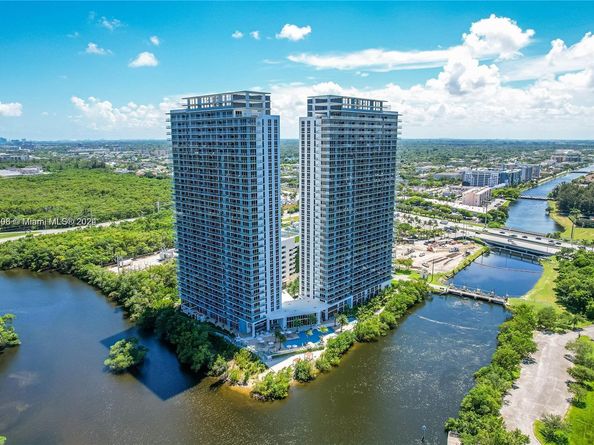 16385 Biscayne Blvd PH7, North Miami Beach FL 33160