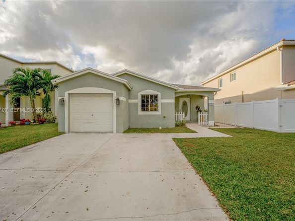 1227 SW 46th Ter, Deerfield Beach FL 33442