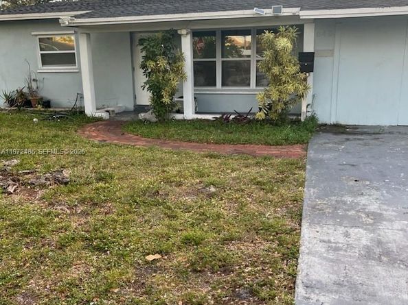 840 NE 32nd Ct, Pompano Beach FL 33064