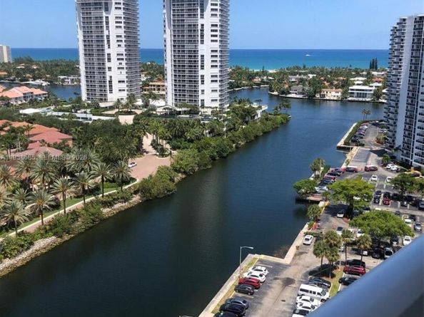 3701 N Country Club Dr 1901, Aventura FL 33180