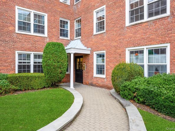 1815 Palmer Avenue 1R, Larchmont NY 10538