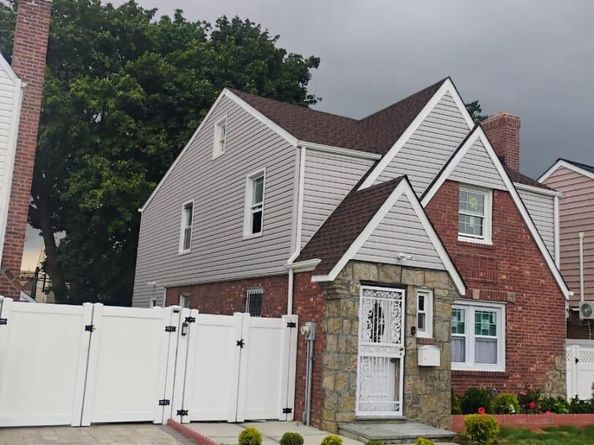 11546 220th Street, Cambria Heights NY 11411
