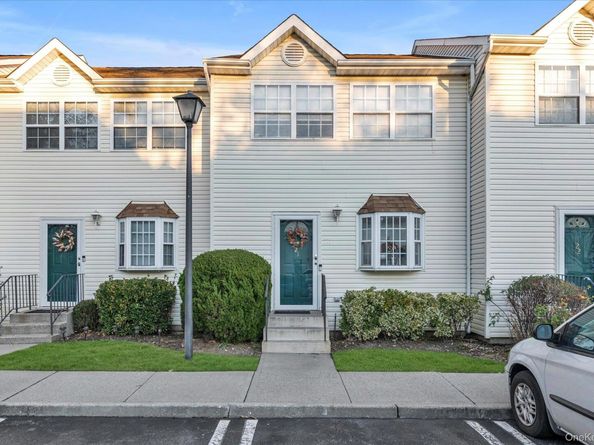 1027 Jerusalem Avenue 121, Uniondale NY 11553