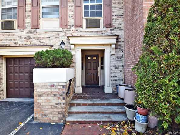 12-32 Diane Place 204 L, Bayside NY 11360