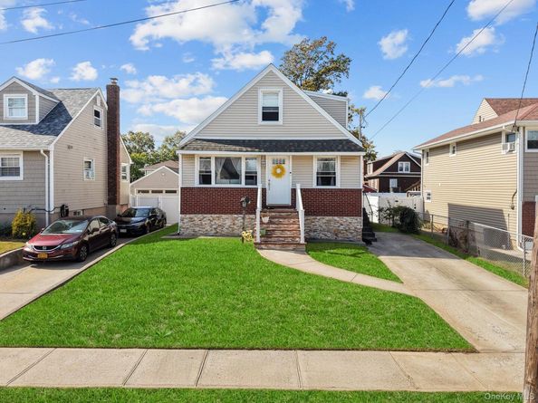 310 Miller Avenue, Freeport NY 11520