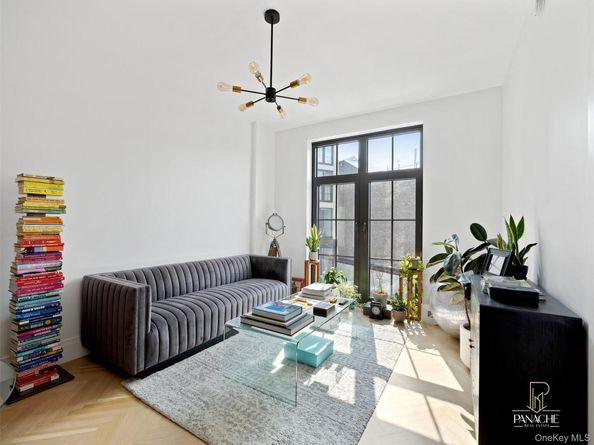 300 W 122nd Street 6N, New York (Manhattan) NY 10027