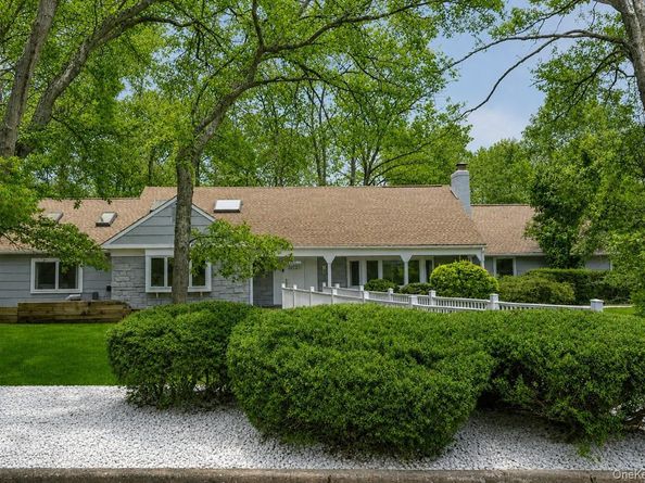 2 Westbourne Lane, Melville NY 11747