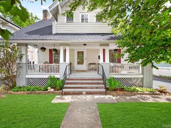 94 Hastings Avenue
