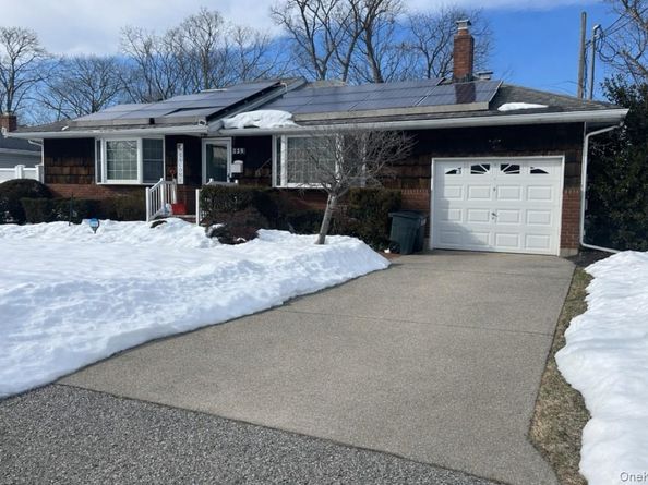 119 Jefferson Street, East Islip NY 11730