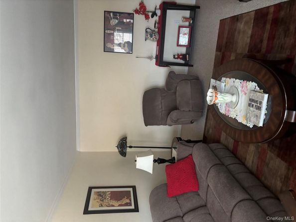 99 Madison Street 6U, Port Washington NY 11050