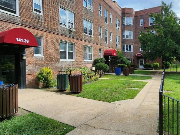 141-39 Union Turnpike 1O, Flushing NY 11367