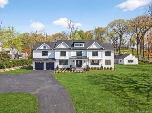 43 Hilltop Lane, Thornwood NY 10594