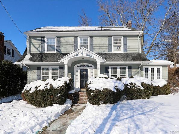 71 Beechwood Avenue, Manhasset NY 11030