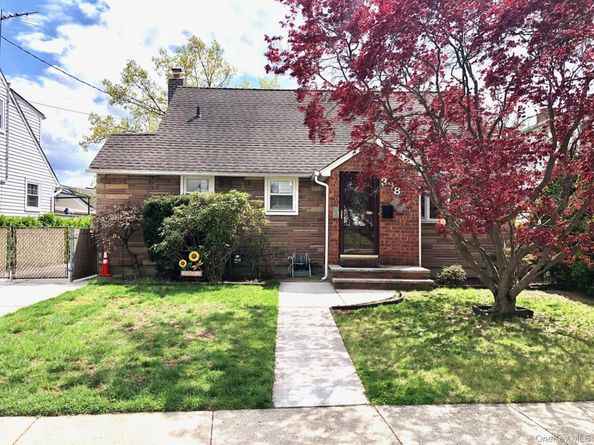 398 Hendrickson Avenue, Valley Stream NY 11580