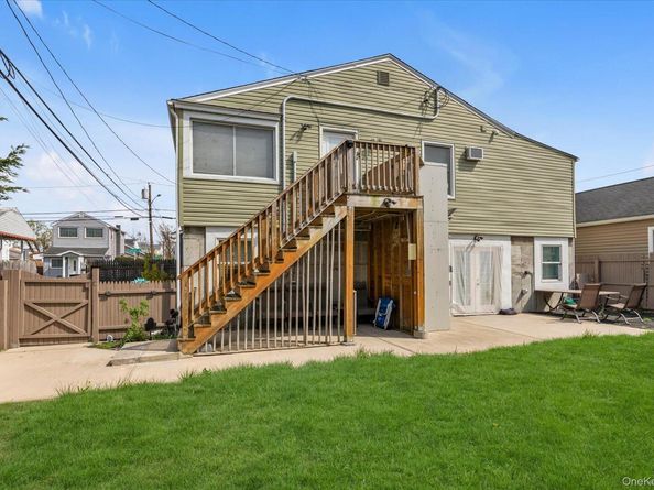 27 Edwin Court, East Rockaway NY 11518