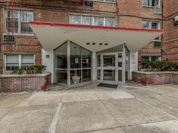 6535 Broadway 4G, Bronx NY 10471