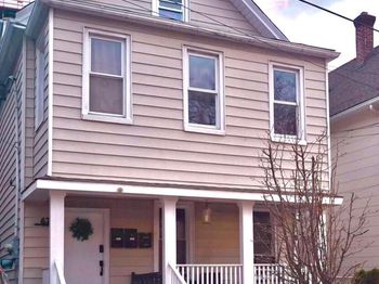 62 Oak Street