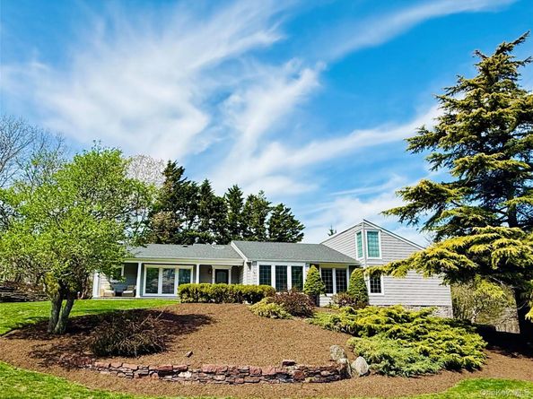 15 Frost Valley Road, Mount Sinai NY 11766