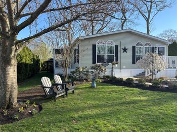 1661 Old Country Road