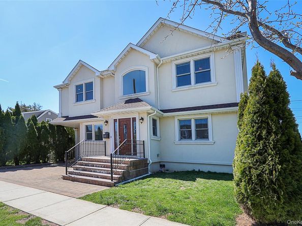 489 Emory Road, Mineola NY 11501