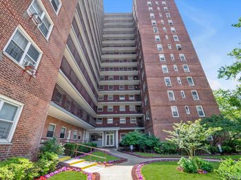 97-10 62 Drive