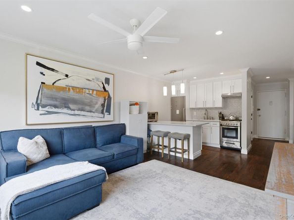 828 Pelhamdale Avenue 3j, New Rochelle NY 10801