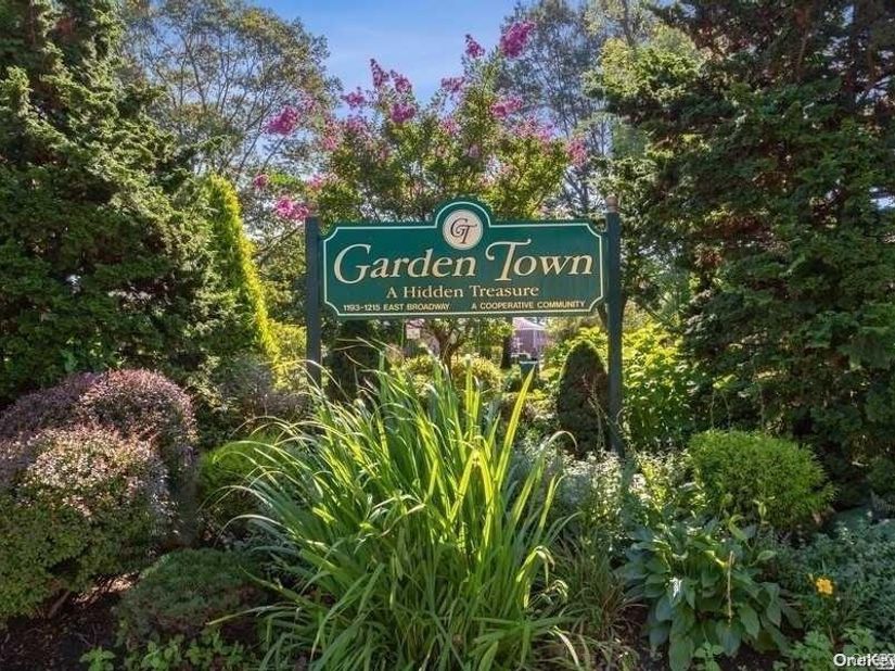 1213 E Broadway B24, Hewlett NY 11557