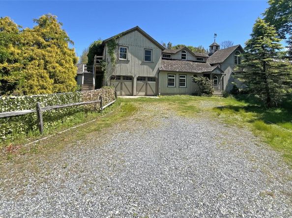 7 Senic Drive, Center Moriches NY 11934