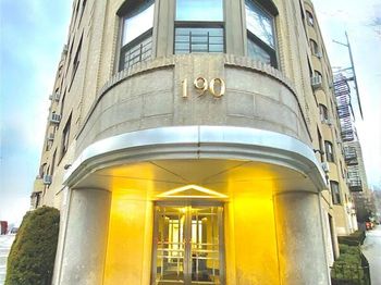 190 E Mosholu Parkway S