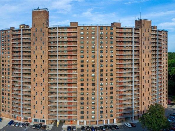 90-50 Union Turnpike 11L, Glendale NY 11385